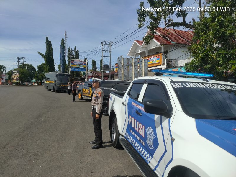 NARASI KEGIATAN PENGAWALAN PEMBAGIAN BROSUR PENERIMAAN SERDIK BARU TK KEMALA BHAYANGKARI OLEH IBU KETUA DAN WAKIL KETUA BHAYANGKARI POLRES BENGKULU UTARA BESERTA ROMBONGAN IBU BHAYANGKARI